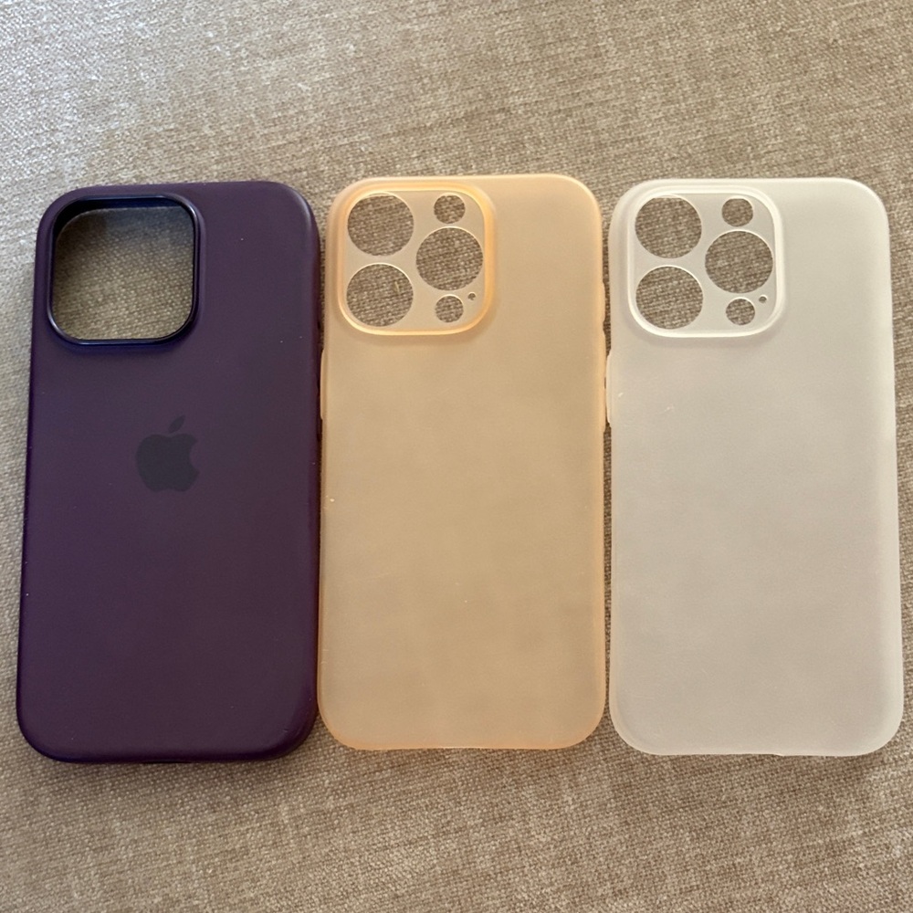 Apple iPhone 16 pro  Case Trio - Dark Purple, Light Gold, Frosted White